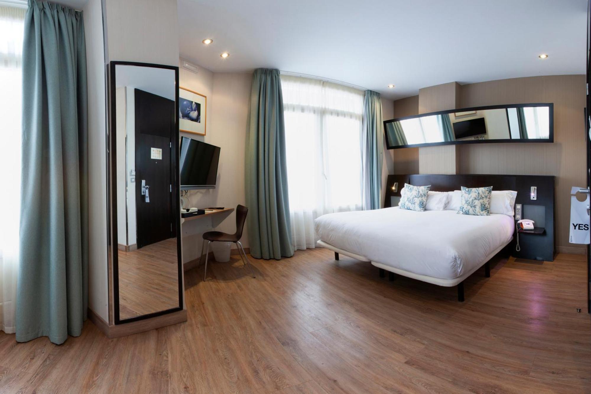 Petit Palace Ruzafa Valencia Room photo